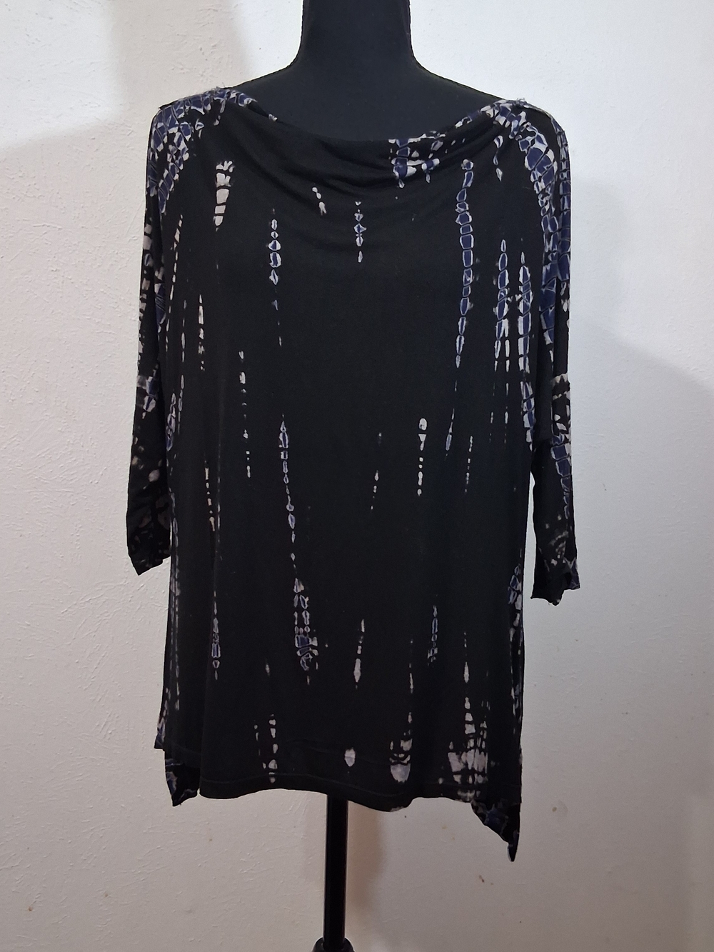 Hard Tail Black Tie-Dye Boatneck 3/4 Sleeve Asymmetrical Top